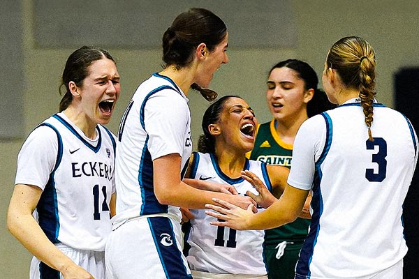 Eckerd Women's Basketball Team Huddle